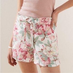 Loft Floral Tie Waist Paper Bag Shorts- size Medium